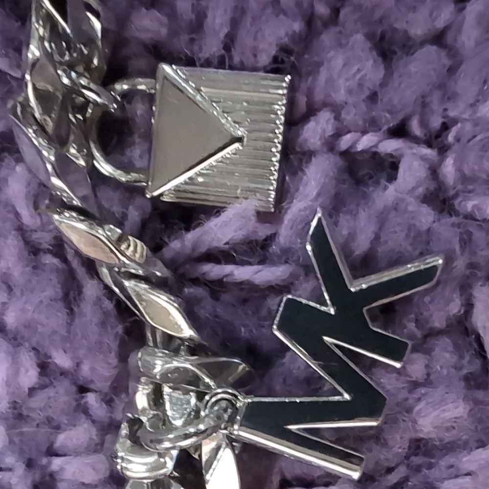 Michael Kors Snakeskin Embossed Python With A Bag… - image 5